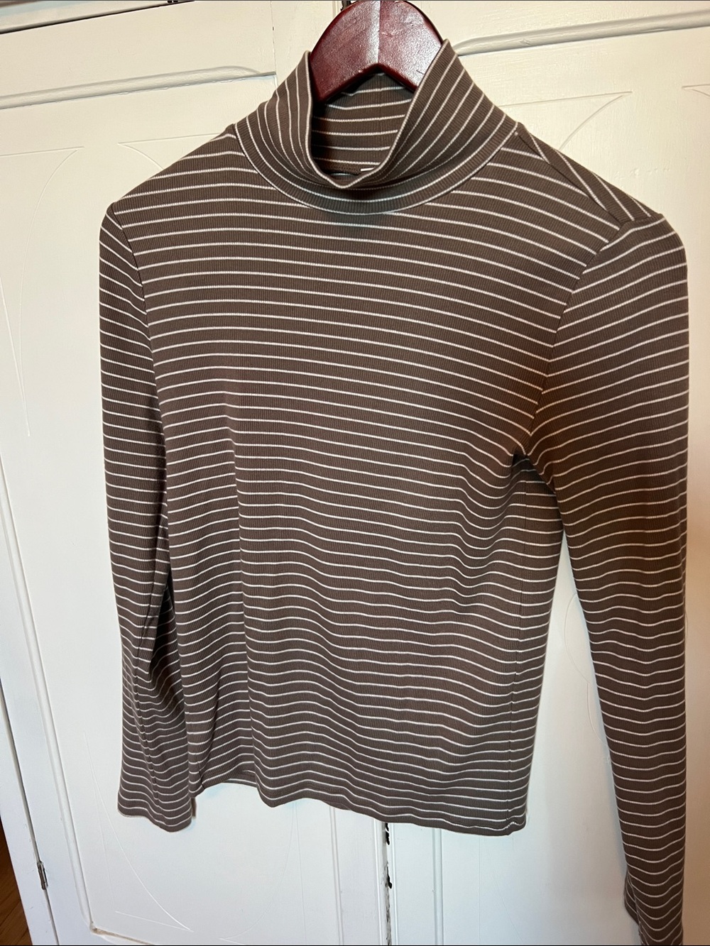 2/$7 GAP Brown and White Striped Mock Neck Long-Sleeve Top/ ribbed texture